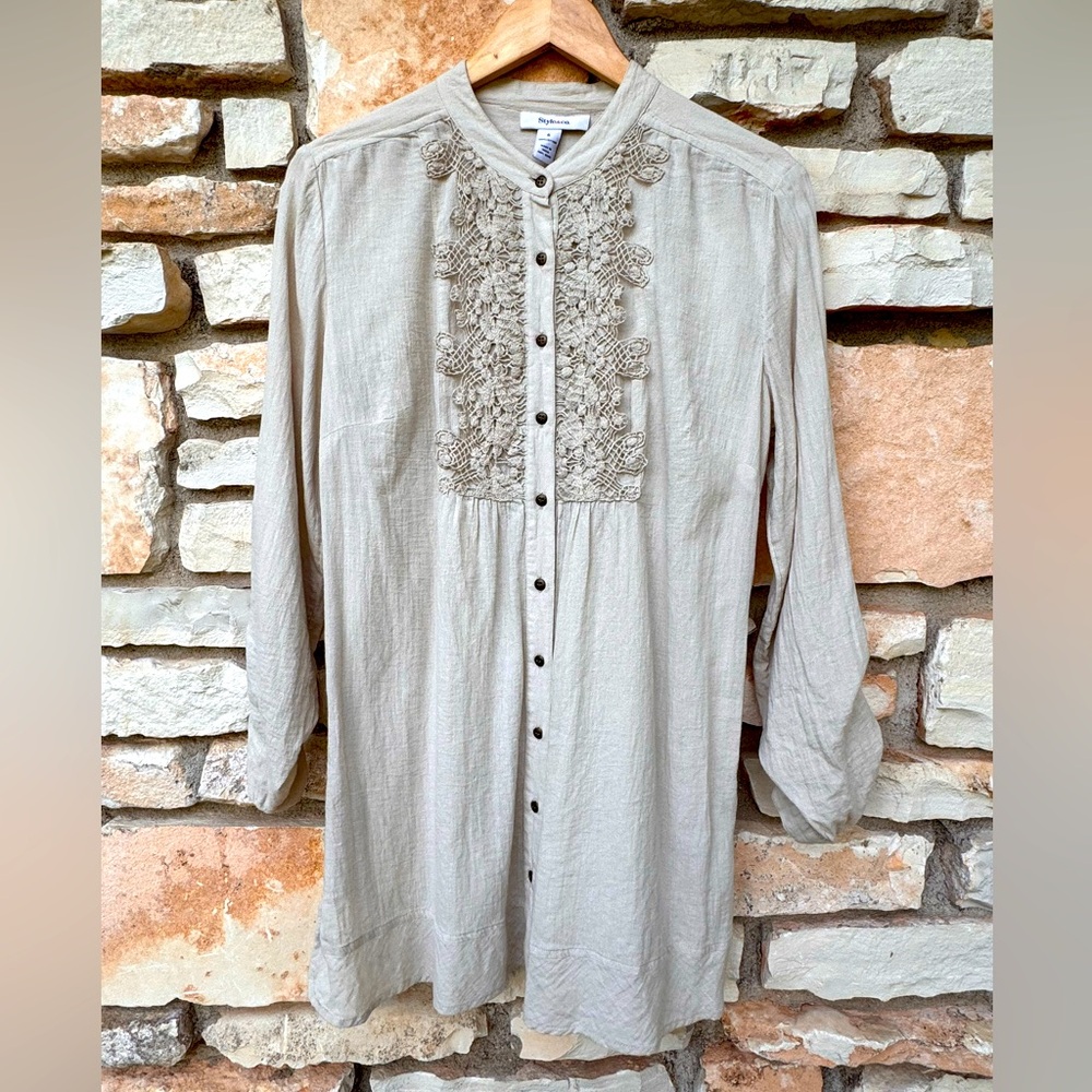STYLE & CO. Boho Tan Cotton Lace Yoke Trim Button Up Long Sleeve Size 6